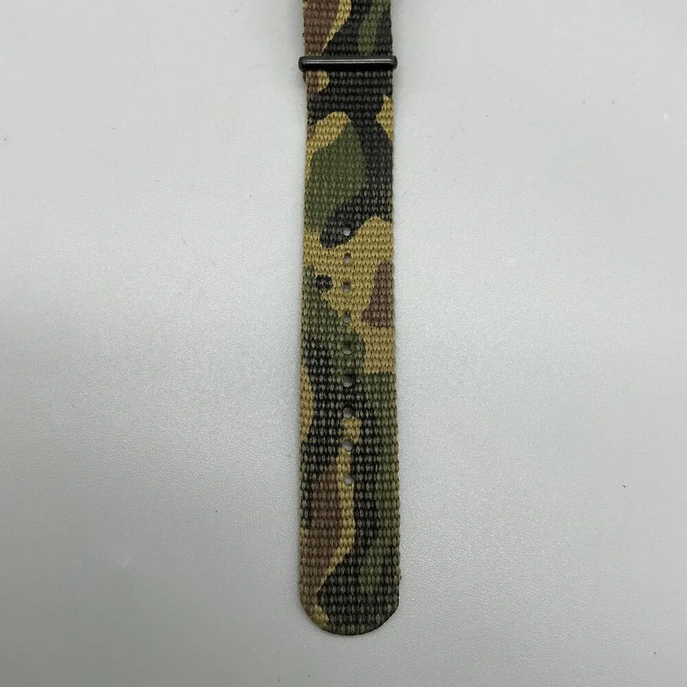 Nixon The Mod Mens Watch 39mm Black Dial Camo Nylon Strap 100M New Battery